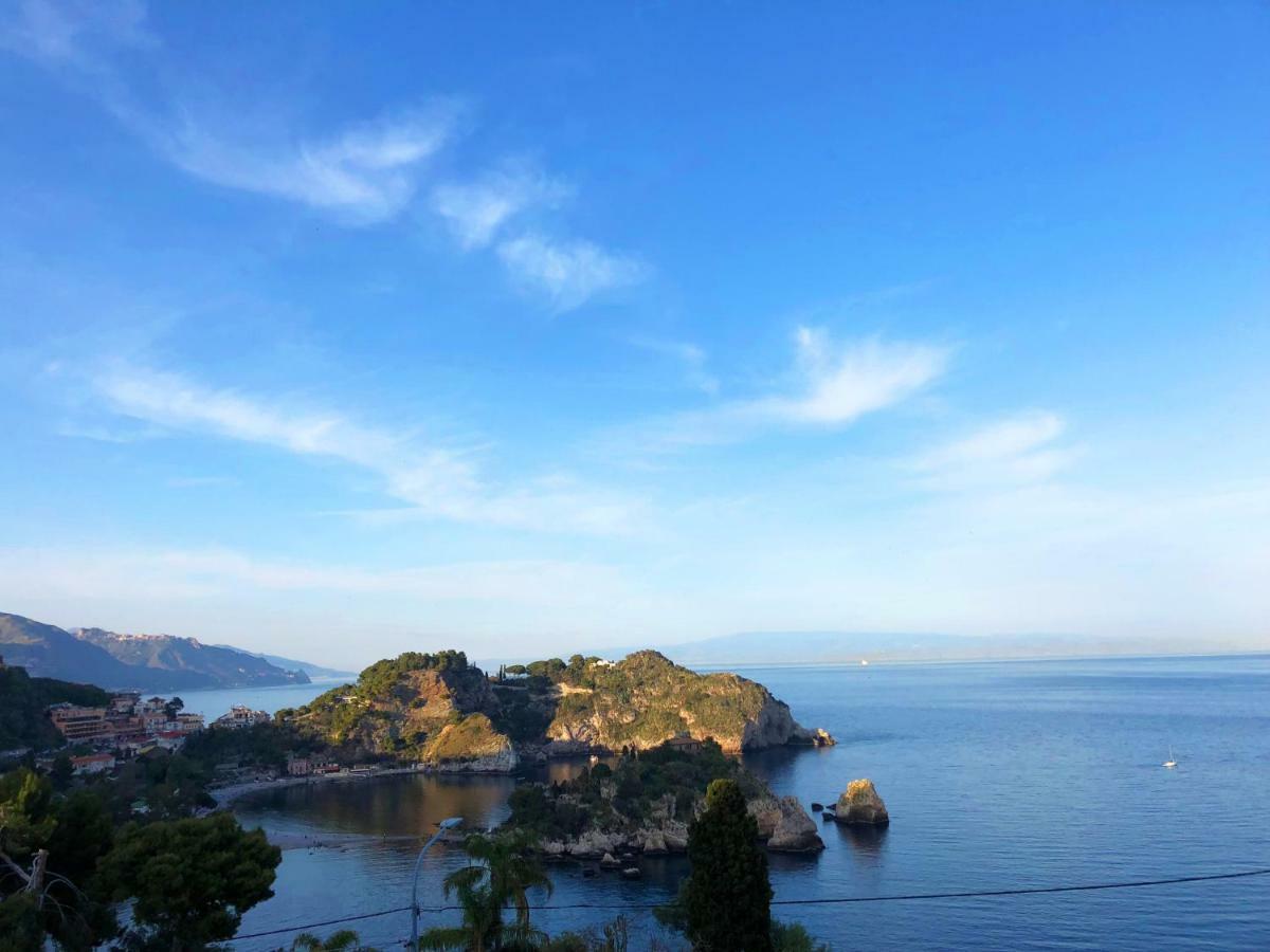 Eleonora Isola Bella Sea View Small Pool + Jacuzzi